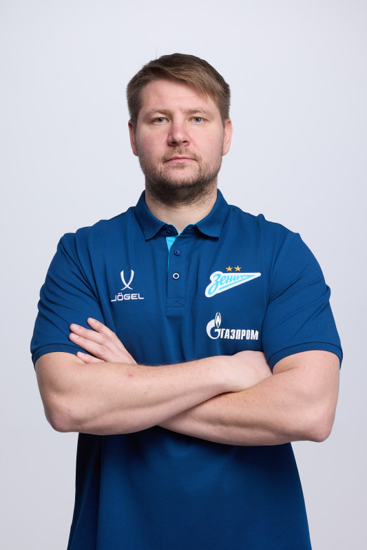 Алексей Тарасюк, главный тренер женской футбольной команды «Зенит»