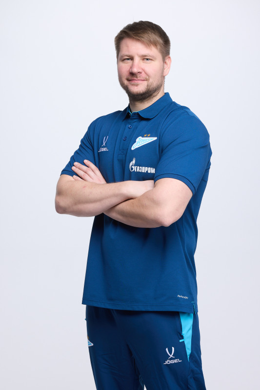 Алексей Тарасюк, главный тренер женской футбольной команды «Зенит»