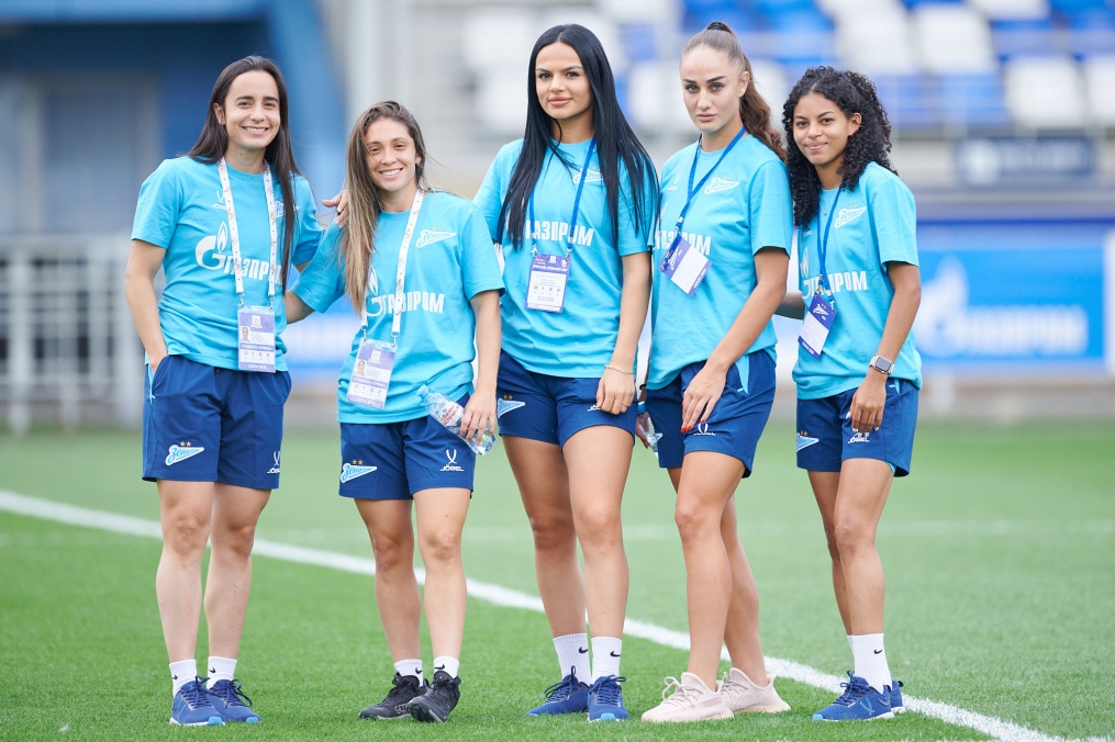 Приезд команды на матч «Зенит» — «Чертаново»