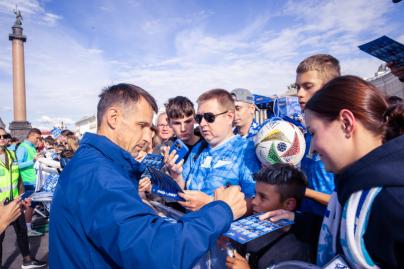 «Зенит» на Дворцовой: самая масштабная автограф-сессия