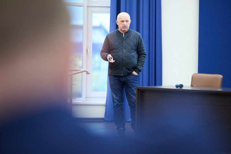 «Открытые лекции»: Андрея Лексакова в «Газпром»-Академии