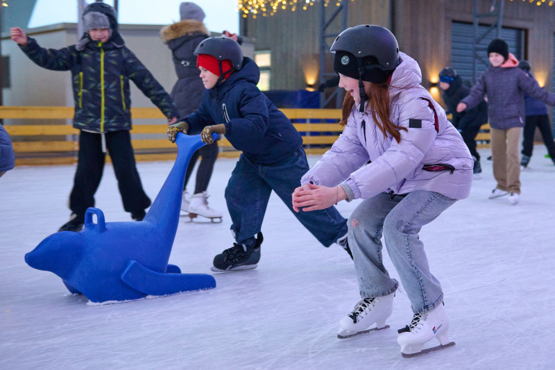Мегатурнир «»Зенит» рядом». День 1: мастер-класс на катке для участников турнира