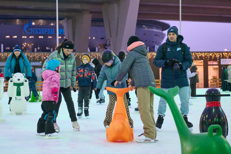 Мегатурнир «»Зенит» рядом». День 1: мастер-класс на катке для участников турнира