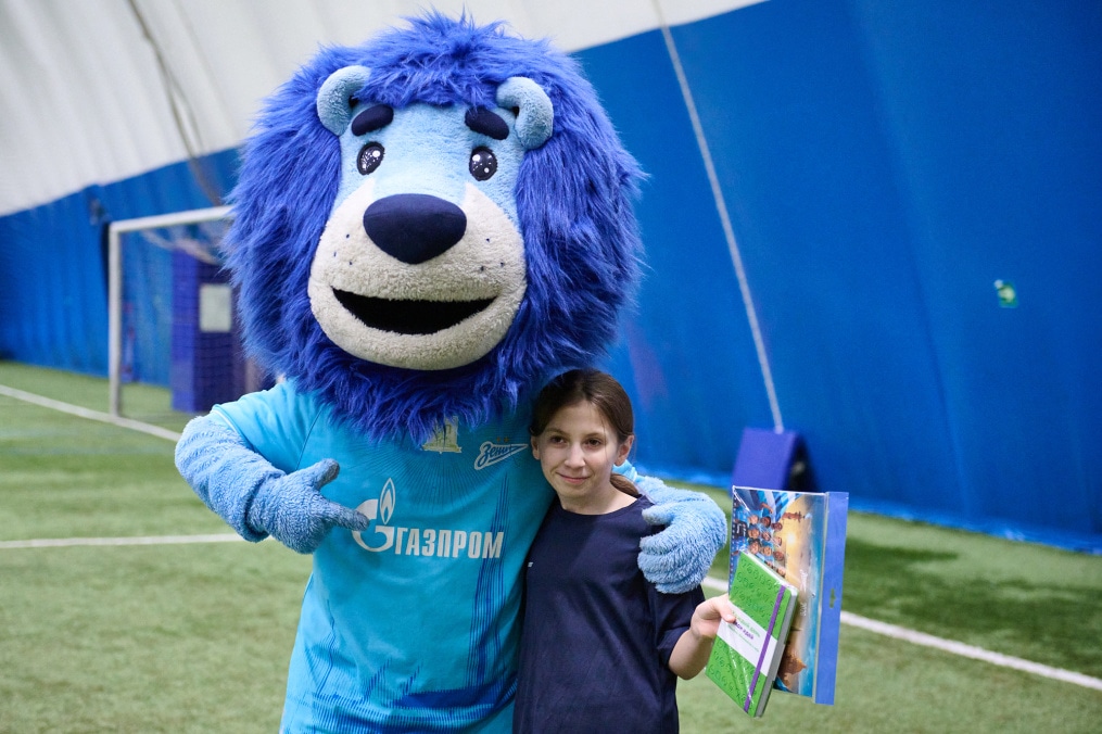 Мегатурнир «»Зенит» рядом». День 2: турнир по мини-футболу в Манеже