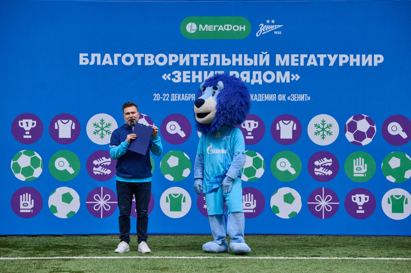 Мегатурнир «»Зенит» рядом». День 2: турнир по мини-футболу в Манеже