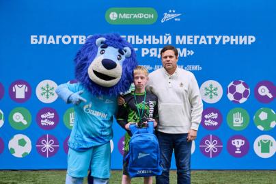 Мегатурнир «»Зенит» рядом». День 2: турнир по мини-футболу в Манеже