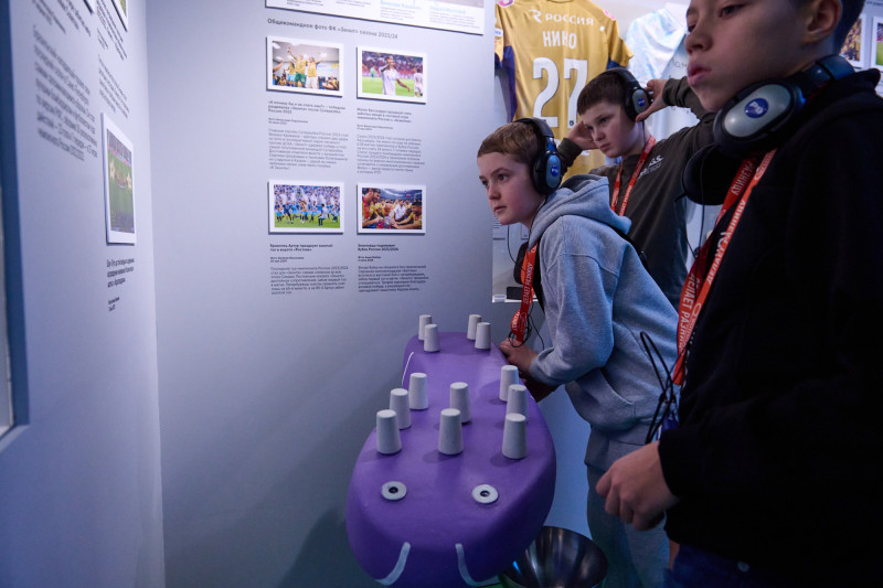 Мегатурнир «»Зенит» рядом»: День 3. Посещение выставки «Зенит. Петербург.100 лет вместе»