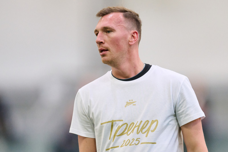 Выпускной в «Газпром»-Академии: матч между тренерами и выпускниками