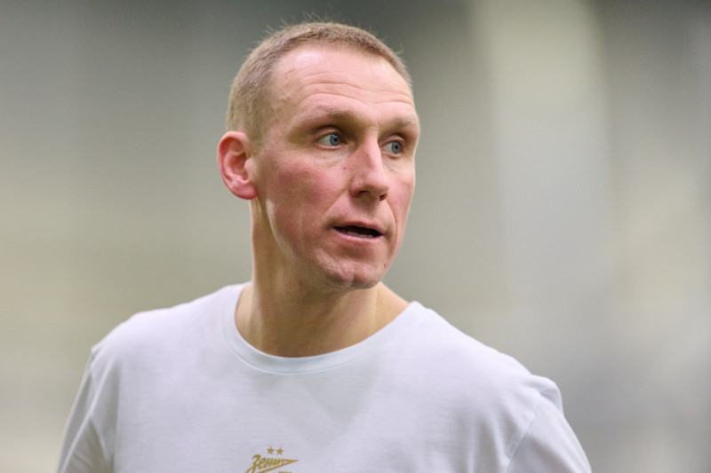 Выпускной в «Газпром»-Академии: матч между тренерами и выпускниками