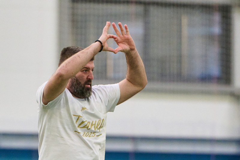 Выпускной в «Газпром»-Академии: матч между тренерами и выпускниками