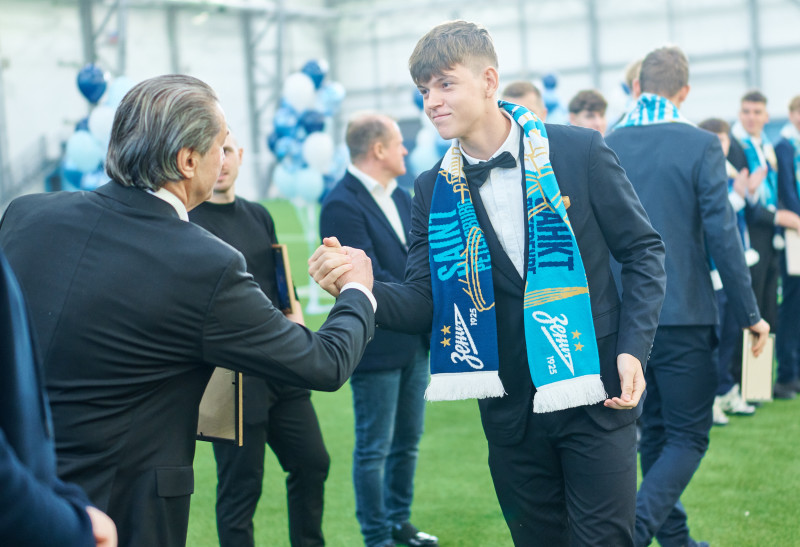 Выпускной в «Газпром»-Академии ФК «Зенит»