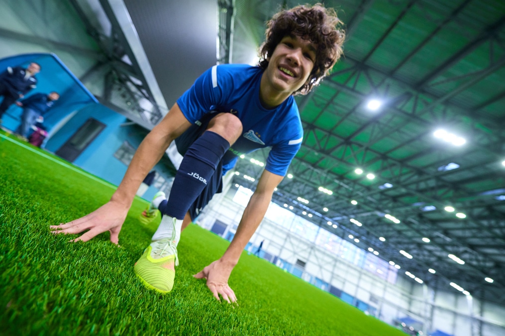 Тренировка «Зенита»-м перед товарищеским матчем с СШОР «Зенит»-м