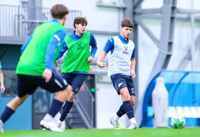 Тренировка «Зенита»-м перед товарищеским матчем с СШОР «Зенит»-м