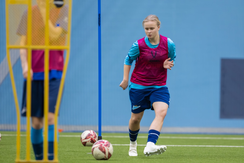 Тренировка женской молодежной команды «Зенит»