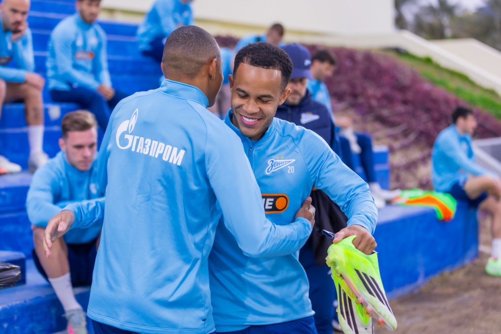 Первый день новичка Джона Джона в расположении команды