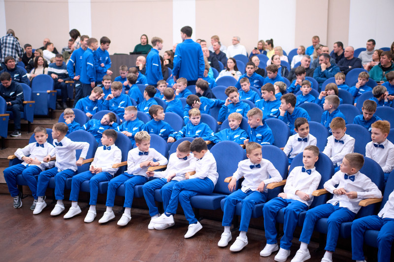 Награждение юношеских команд «Зенита» по итогам сезона 2025 года Первенства города