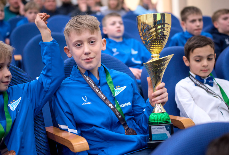 Награждение юношеских команд «Зенита» по итогам сезона 2025 года Первенства города