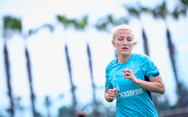 Зимний учебно-тренировочный сбор женской команды «Зенит» в Турции: 9 февраля, утренняя тренировка