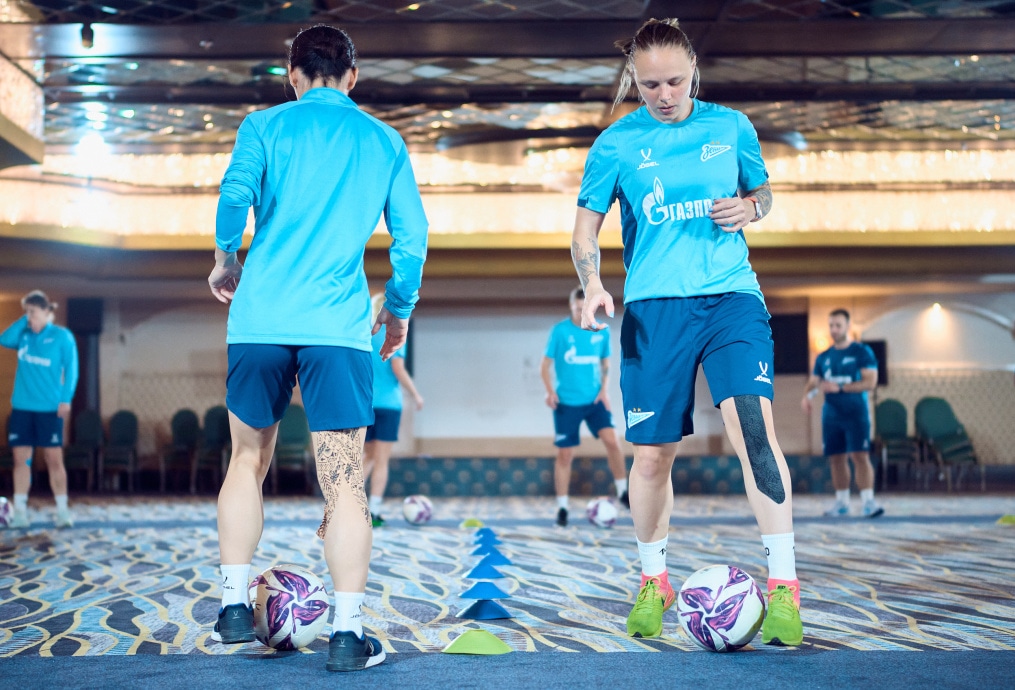 Зимний сбор женской команды «Зенит» в Турции: 13 февраля, утренняя тренировка