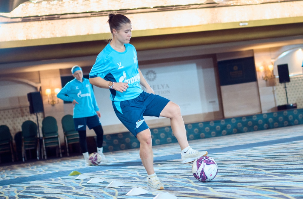 Зимний сбор женской команды «Зенит» в Турции: 13 февраля, утренняя тренировка