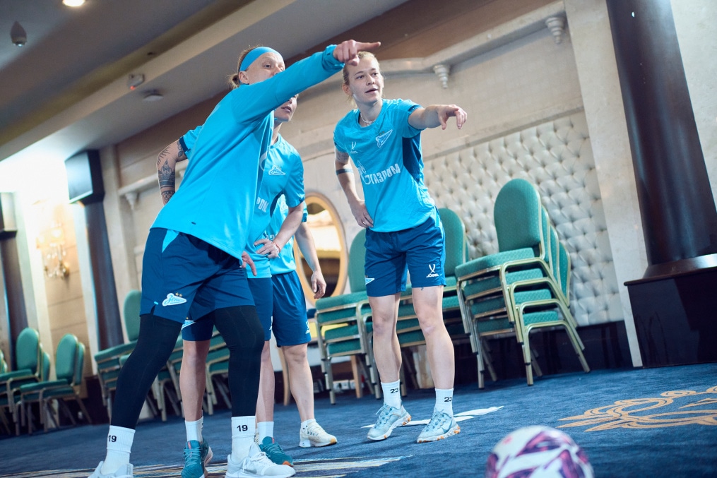 Зимний сбор женской команды «Зенит» в Турции: 13 февраля, утренняя тренировка