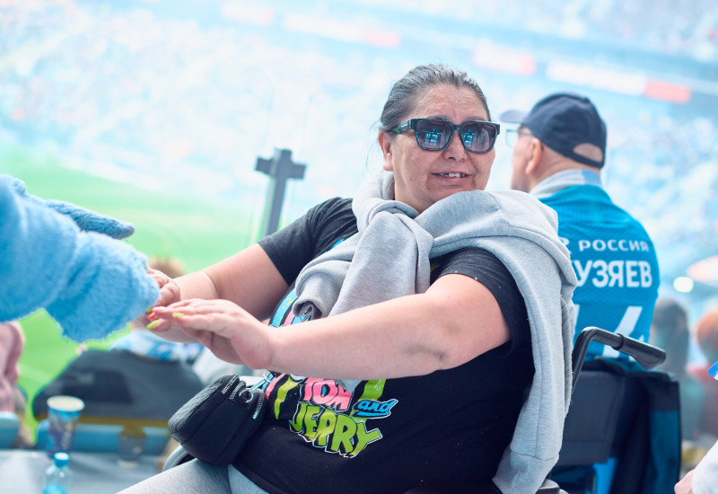 «Зенит рядом»: поздравление детей с днями рождения и свадьба