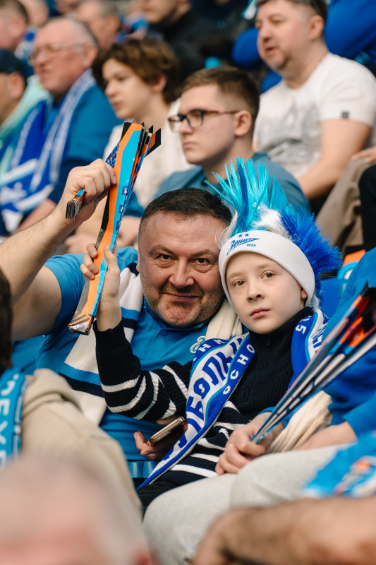 Болельщики на матче «Зенит» — «Спартак»