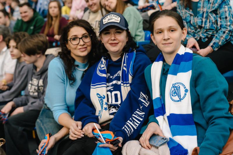 Болельщики на матче «Зенит» — «Спартак»