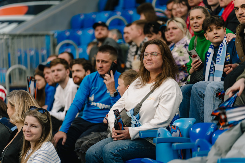 Болельщики на матче «Зенит» — «Спартак»