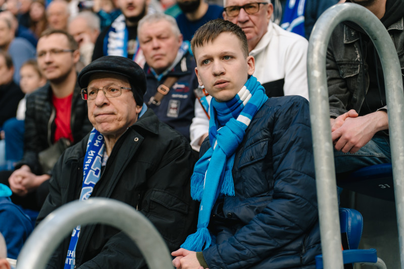 Болельщики на матче «Зенит» — «Спартак»