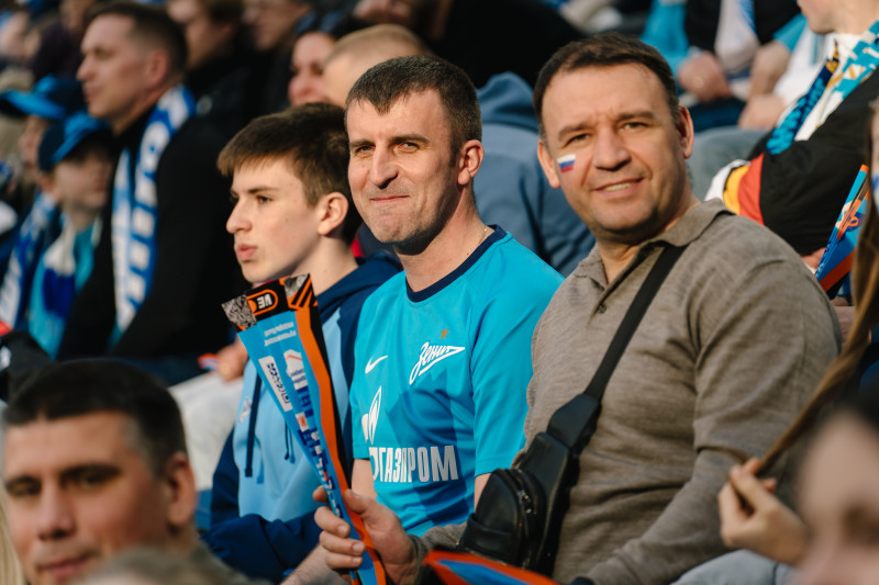 Болельщики на матче «Зенит» — «Спартак»