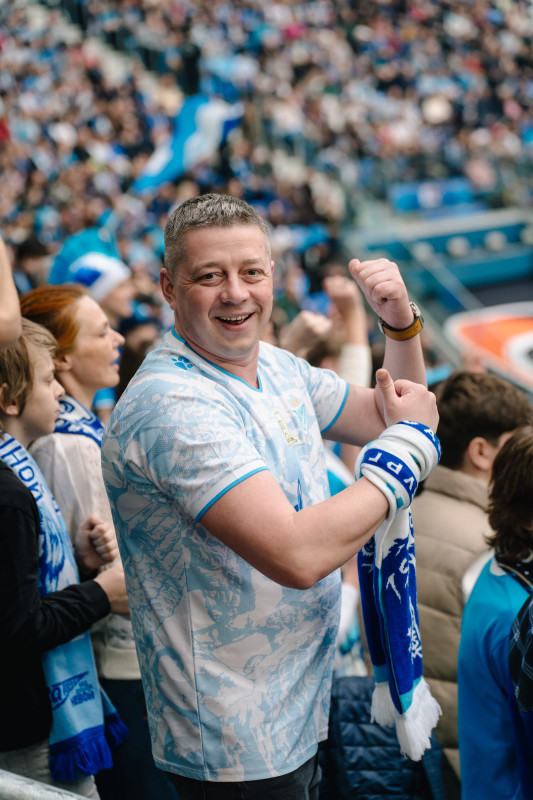 Болельщики на матче «Зенит» — «Спартак»