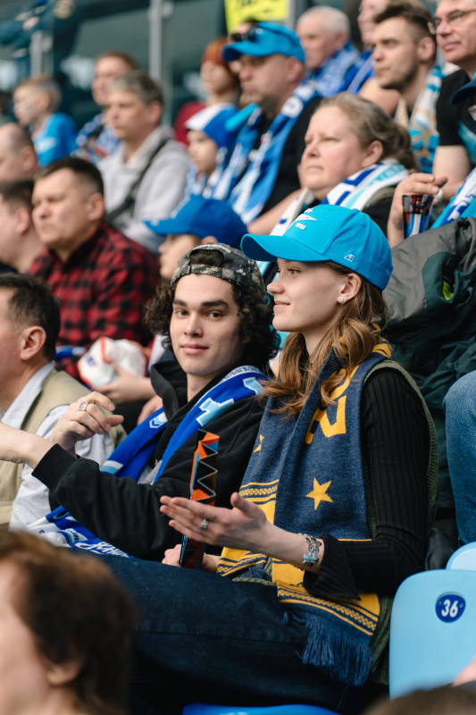 Болельщики на матче «Зенит» — «Спартак»