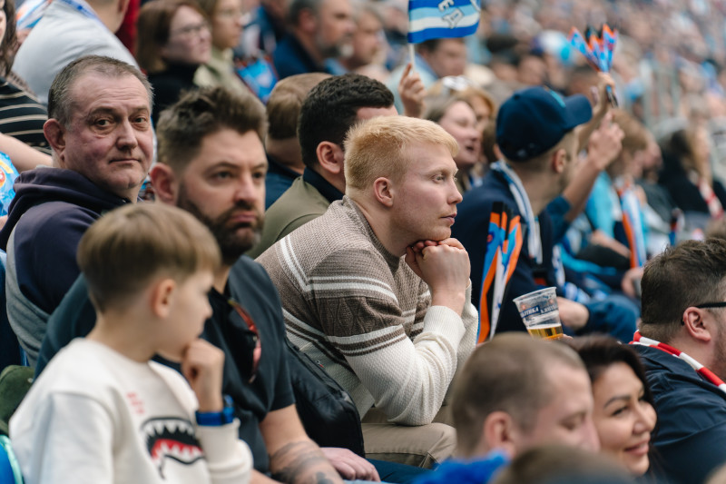 Болельщики на матче «Зенит» — «Спартак»