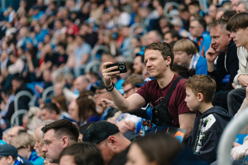 Болельщики на матче «Зенит» — «Спартак»