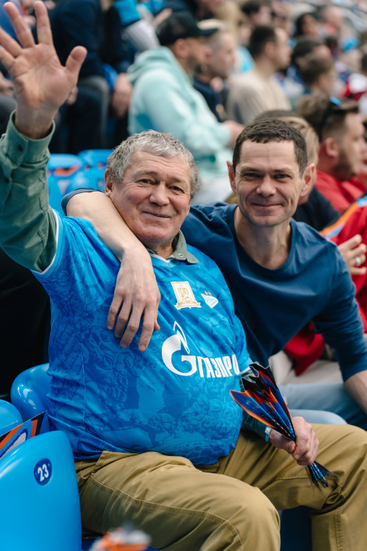 Болельщики на матче «Зенит» — «Спартак»