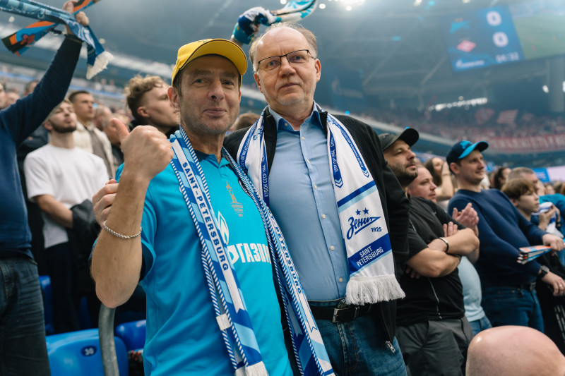 Болельщики на матче «Зенит» — «Спартак»