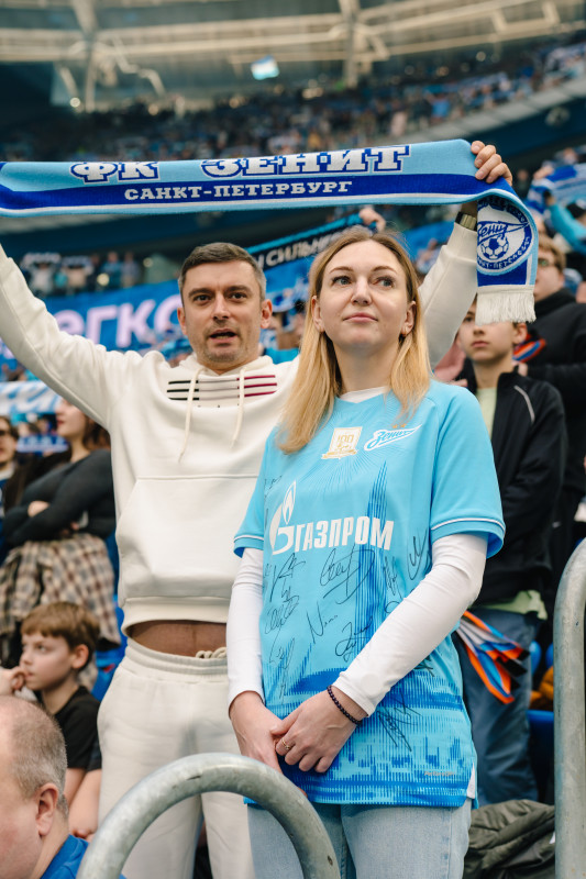 Болельщики на матче «Зенит» — «Спартак»