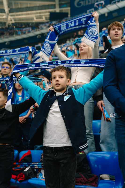 Болельщики на матче «Зенит» — «Спартак»