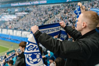 Болельщики на матче «Зенит» — «Спартак»