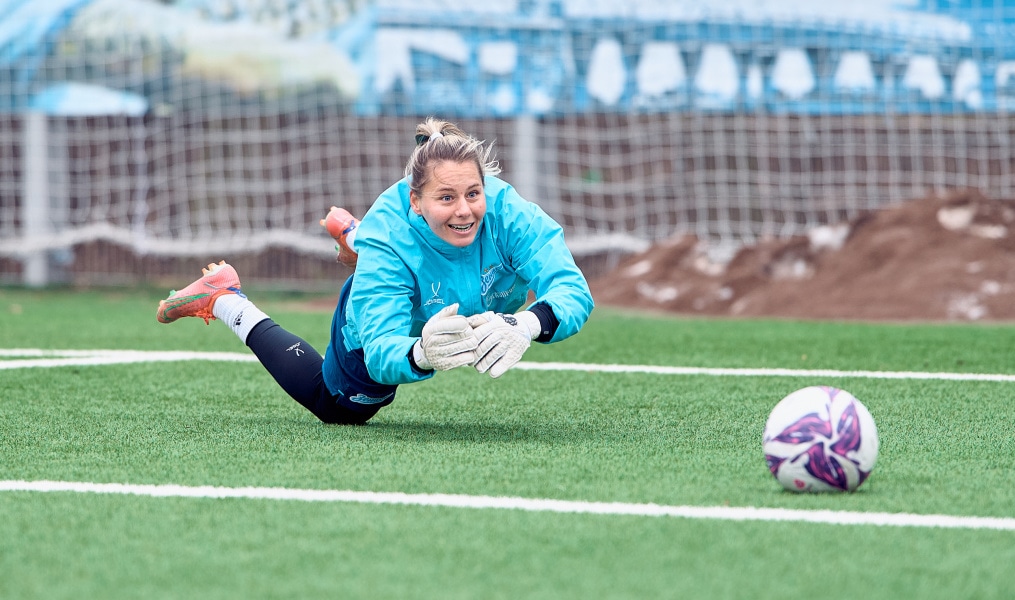 Тренировка женской команды перед матчем с «Динамо»