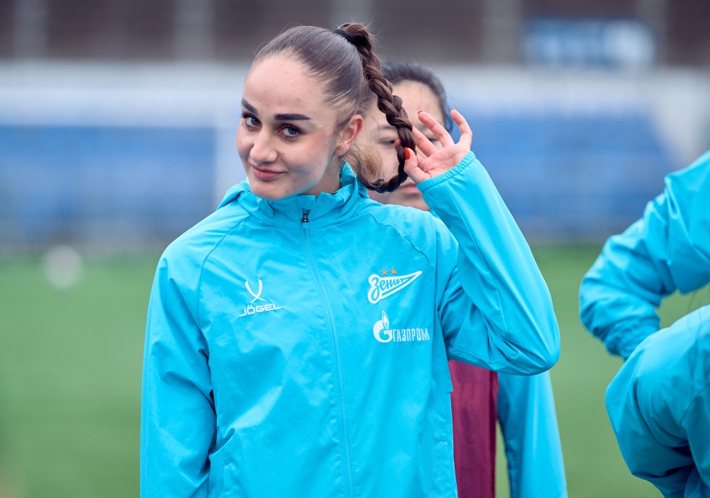 Тренировка женской команды перед матчем с «Динамо»