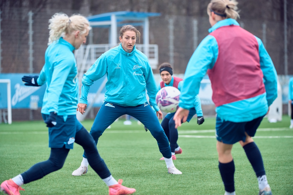 Тренировка женской команды перед матчем с «Динамо»