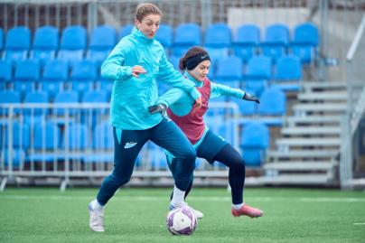 Тренировка женской команды перед матчем с «Динамо»