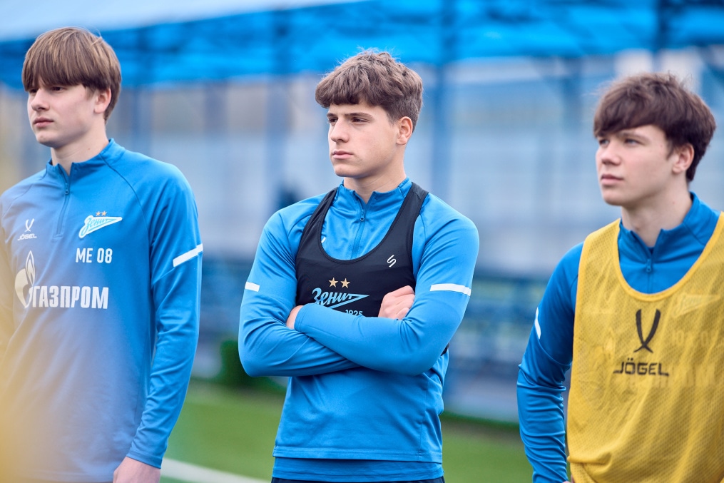 Тренировка «Зенита»-м перед товарищеским матчем с «Алмаз-Антей»-м