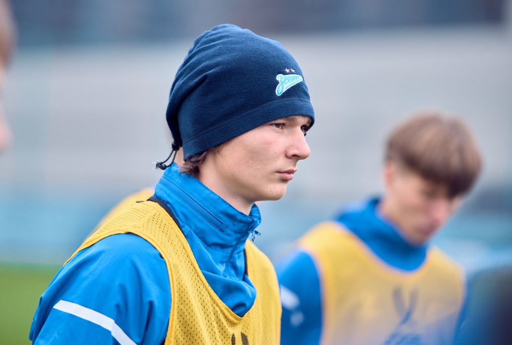 Тренировка «Зенита»-м перед товарищеским матчем с «Алмаз-Антей»-м