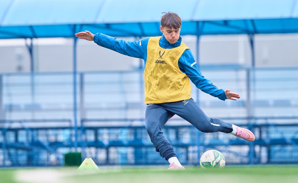 Тренировка «Зенита»-м перед товарищеским матчем с «Алмаз-Антей»-м