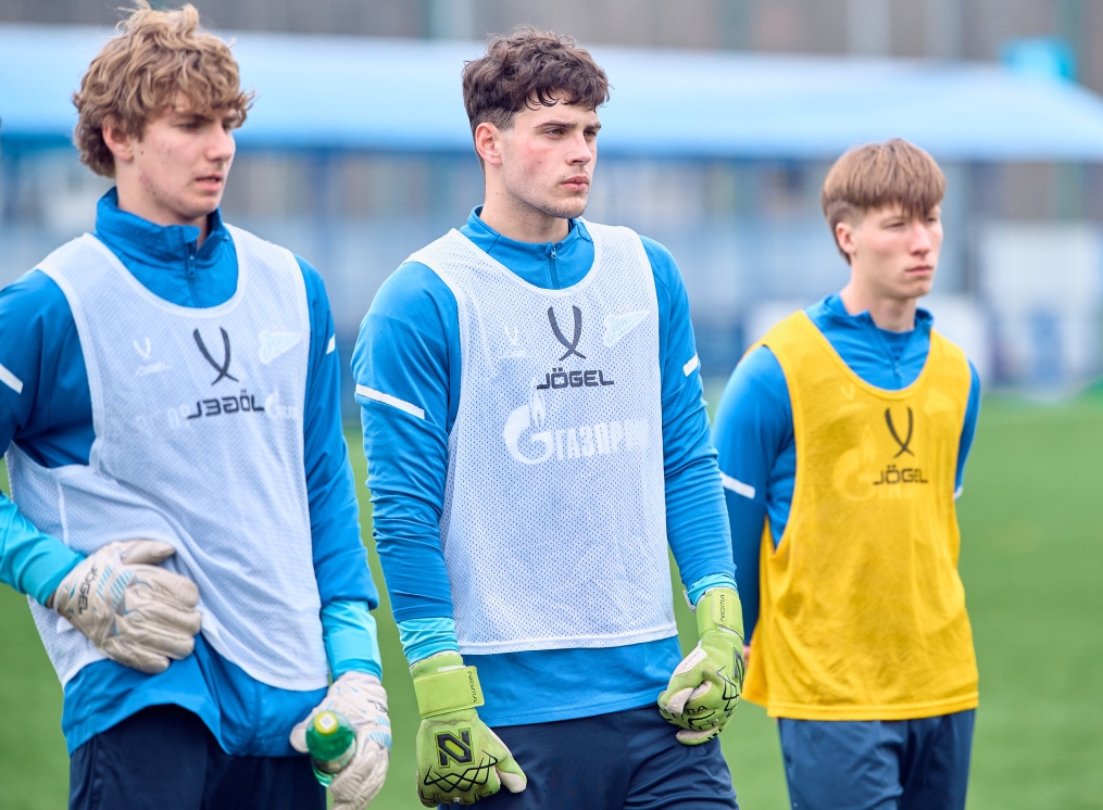 Тренировка «Зенита»-м перед товарищеским матчем с «Алмаз-Антей»-м