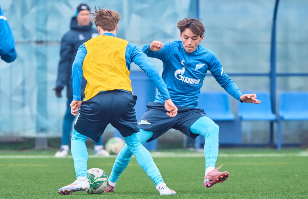 Тренировка «Зенита»-м перед товарищеским матчем с «Алмаз-Антей»-м