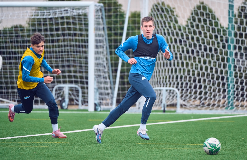 Тренировка «Зенита»-м перед товарищеским матчем с «Алмаз-Антей»-м